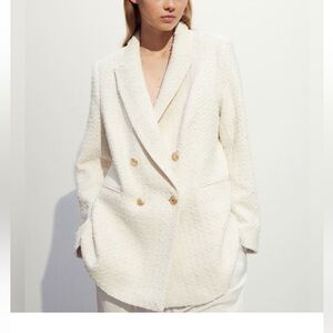 Oversized Bouclé Blazer